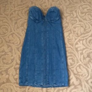 Guess strapless jean dress. Size 8, but runs small.